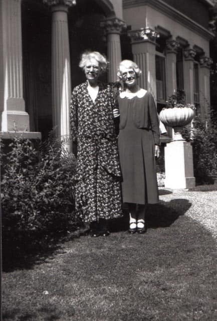 1915 Emma Denny Whitehead, Christine's grandmother Whitehead and sister, aunt Priscilla.