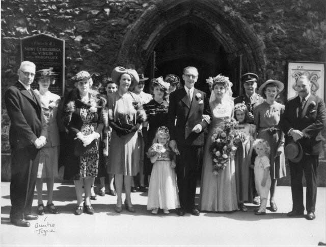 Real-life story 1946, June George and Moya's wedding. 1946 new mum – my story.